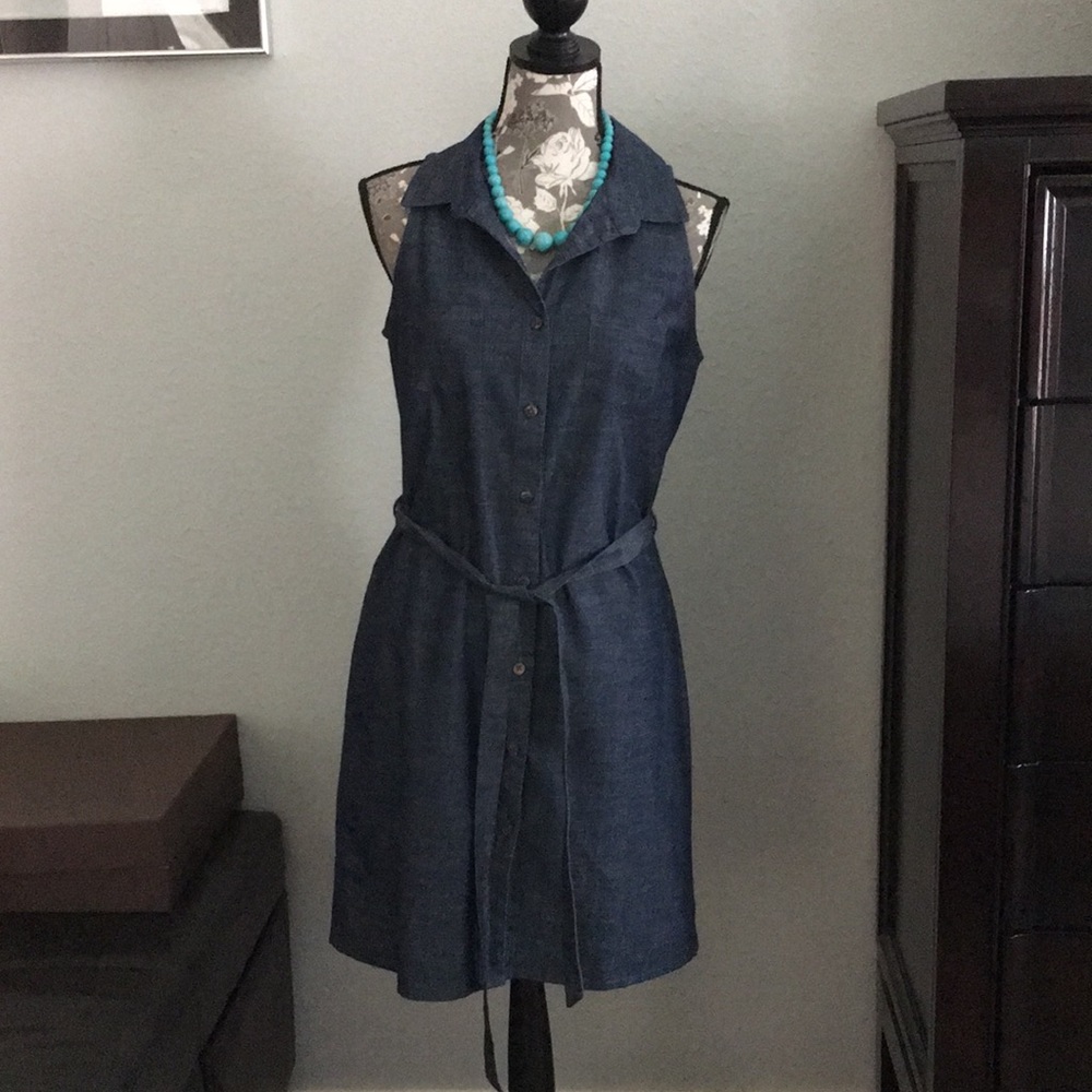 Chambray sleeveless dress